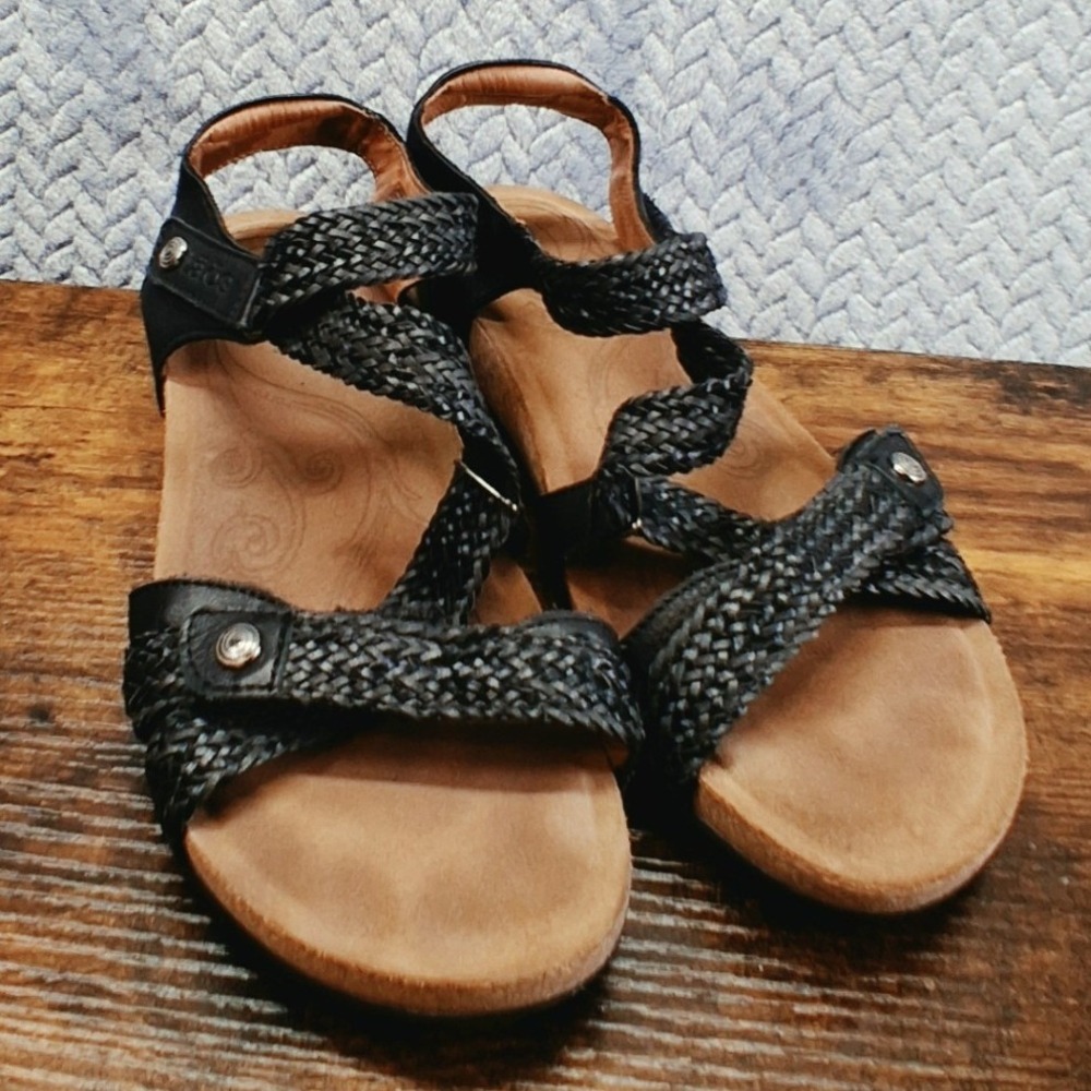Taos Trulie Black Woven Leather Comfort Sandals Made in Spain Womens 8-8.5 39